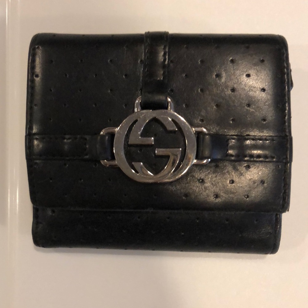 Gucci black leather wallet